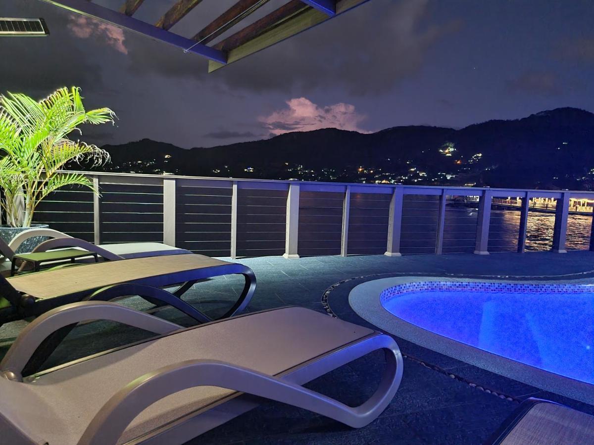 The Drake Seaside Apartment โบวาลง ภายนอก รูปภาพ