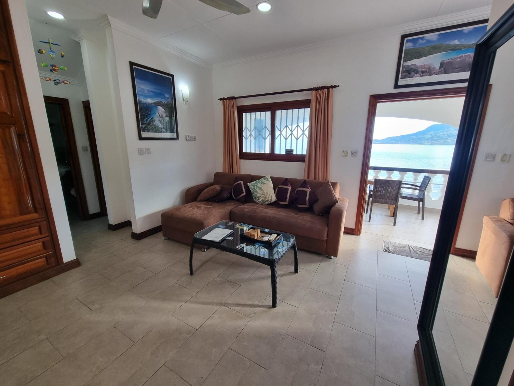 The Drake Seaside Apartment โบวาลง ภายนอก รูปภาพ
